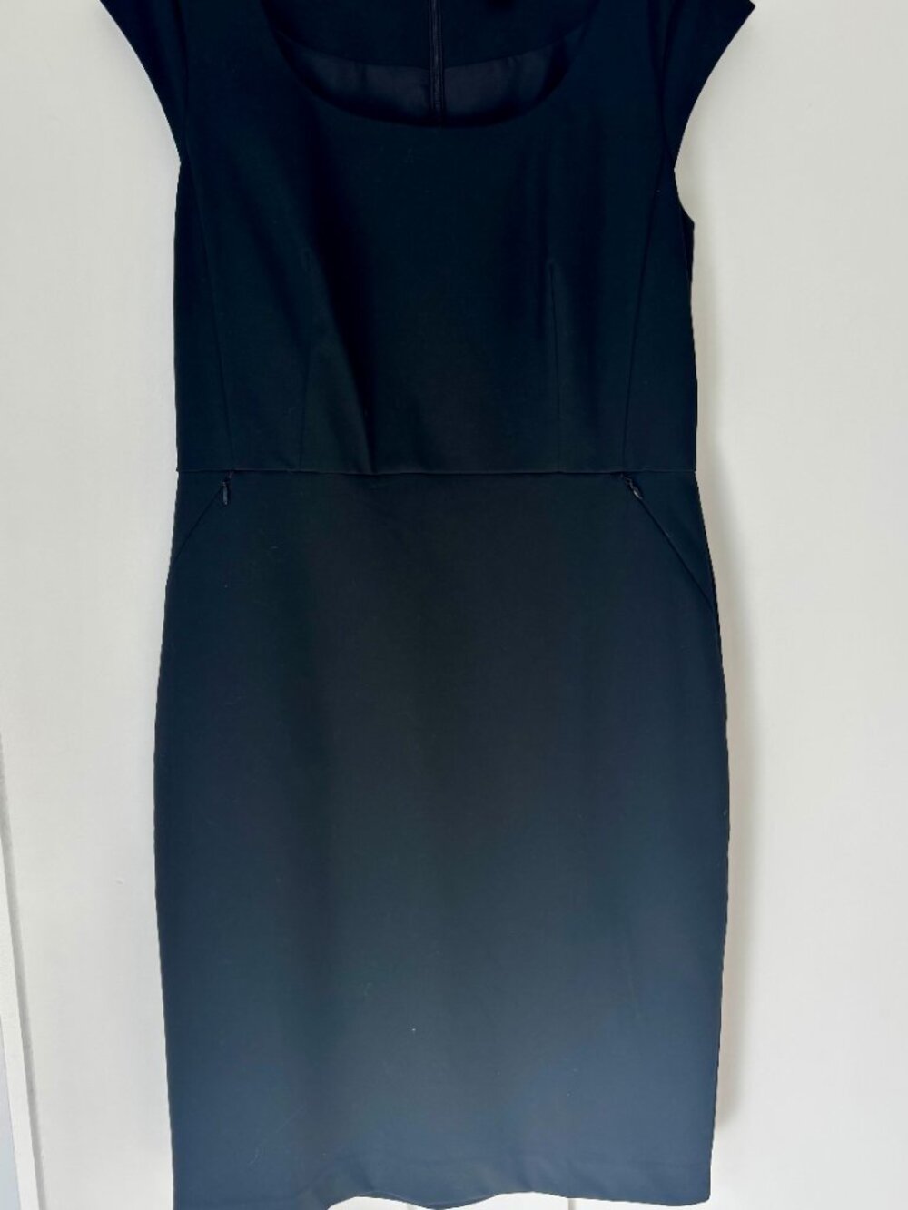 Ann Taylor Factory Black Sheath Dress Cap Sleeve Work Office Midi Sz 8 - Picture 2 of 4